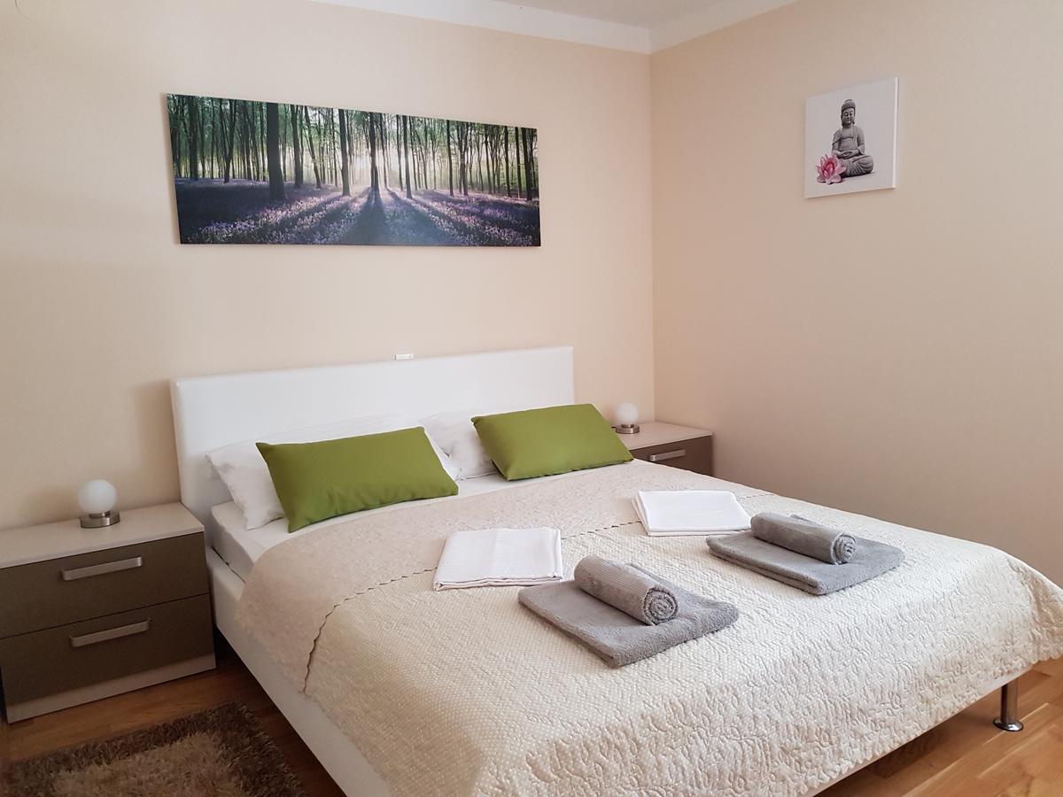 Apartman Branka Starigrad Paklenica Exterior foto